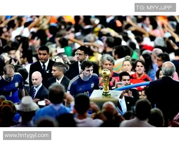 土耳其男足球星的荣耀征程与国家荣誉背后的激情故事 土耳其男足球星的荣耀征程与国家荣誉背后的激情故事