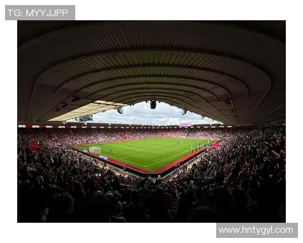 顶泷足球球星闪耀绿茵场谱写传奇新篇章